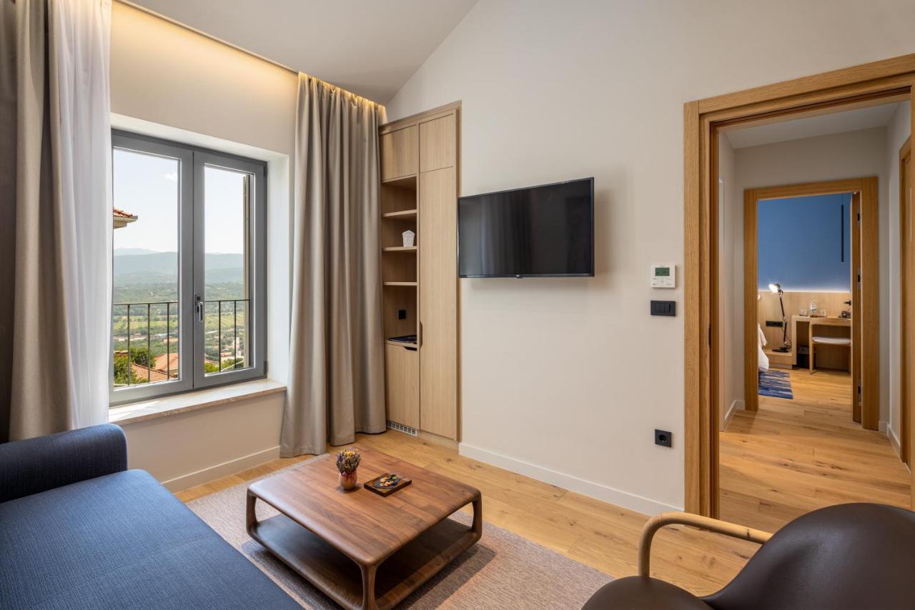 Emotheo Heritage Hotel إيموتسكي المظهر الخارجي الصورة